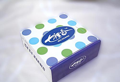 厂家订购 各种规格广告盒抽纸巾 面巾纸 抽取式纸巾 盒装餐巾纸